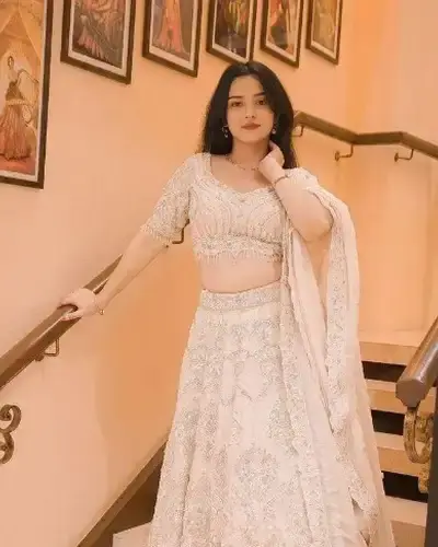 Escort Sunam